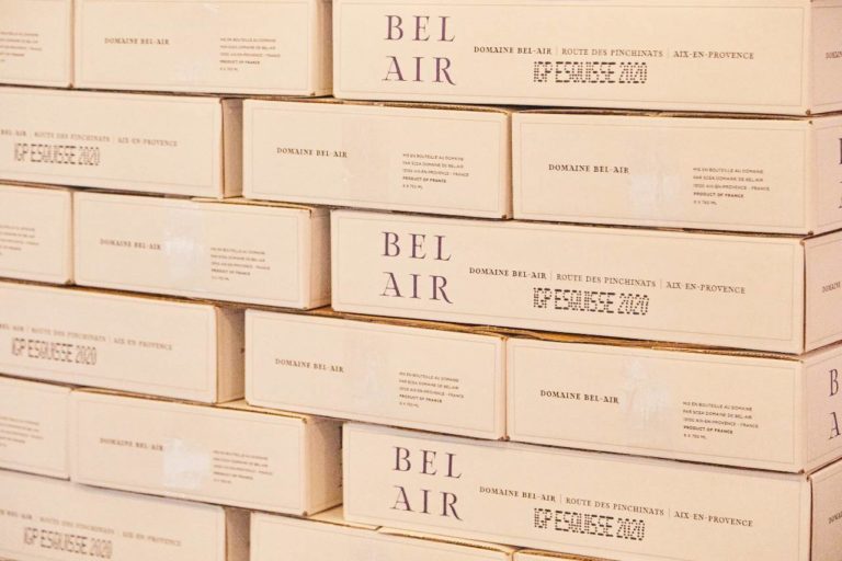 Mise en carton vins du Domaine Bel-Air